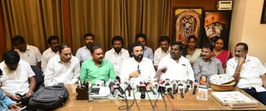ರಾಜ್ಯ ಸರ್ಕಾರದ ವಿರುದ್ಧ ಶ್ರೀರಾಮುಲು ವಾಗ್ದಾಳಿ
“ಮೂರು ವರ್ಷದ ಸಾಧನೆ ಎಂದರೆ ನೂರು ಸುಳ್ಳಿನ ಸಮಾವೇಶ” ಆರೋಪ