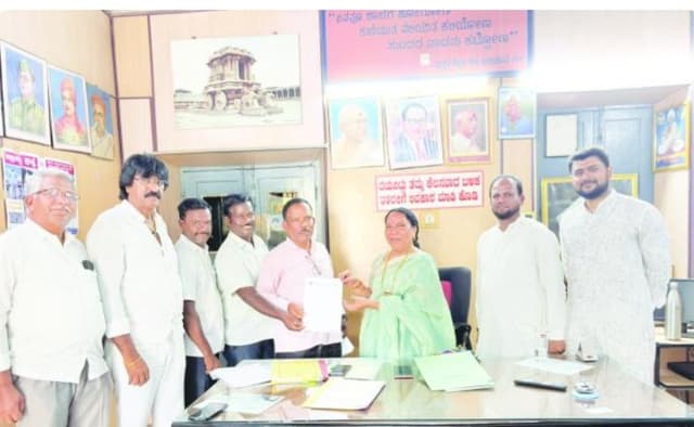 ಹೊರನಾಡ ಕನ್ನಡ ಮಕ್ಕಳಿಗೆ ಶಿಕ್ಷಣ ಸೌಲಭ್ಯ ಕಲ್ಪಿಸಲು ಒತ್ತಾಯ
ಆಂಧ್ರ ದೇಶ ಕನ್ನಡ ಶಿಕ್ಷಕರ ಸಂಘದಿಂದ ಸರ್ಕಾರಕ್ಕೆ ಮನವಿ