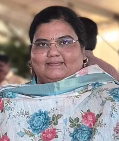 ಹಿಟ್ನಾಳ್ ಗೆ ಕೈತಪ್ಪಿದ ಸಚಿವ ಸ್ಥಾನ: ಮಹಿಳಾ ಕಾಂಗ್ರೆಸ್ ಅಧ್ಯಕ್ಷೆ ಜ್ಯೋತಿ ಗೊಂಡಬಾಳ ರಾಜೀನಾಮೆ- ಕೆಲವು ಕಾಂಗ್ರೆಸ್ ಪದಾಧಿಕಾರಿಗಳು ರಾಜೀನಾಮೆ
