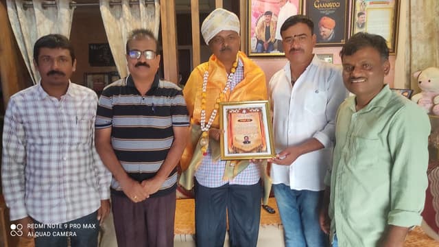 ಡಾ.ಬಿ.ಆರ್.ಅಂಬೇಡ್ಕರ ಪ್ರಶಸ್ತಿ ಪಡೆದಿರುವ ಸಿ ವಾಯಾ ಮೆಣಸಿನಕಾಯಿ ಗೆ ಸತ್ಕಾರ